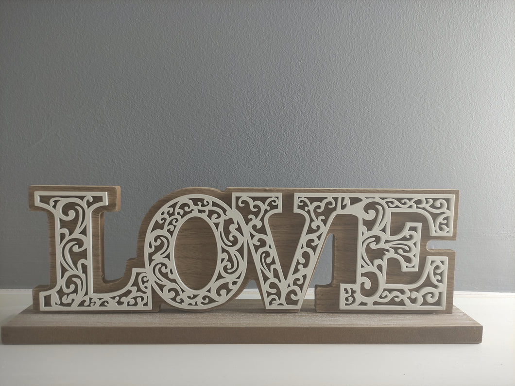 WOODEN LOVE DECO